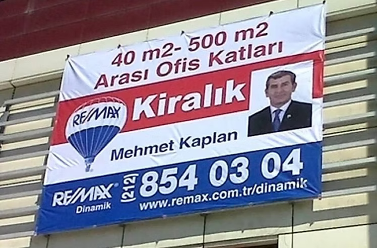 Emlak & Emlakçı Branda Afiş
